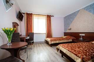 Отель Hotel Irys Люблин Двухместный номер Делюкс с 2 отдельными кроватями-1